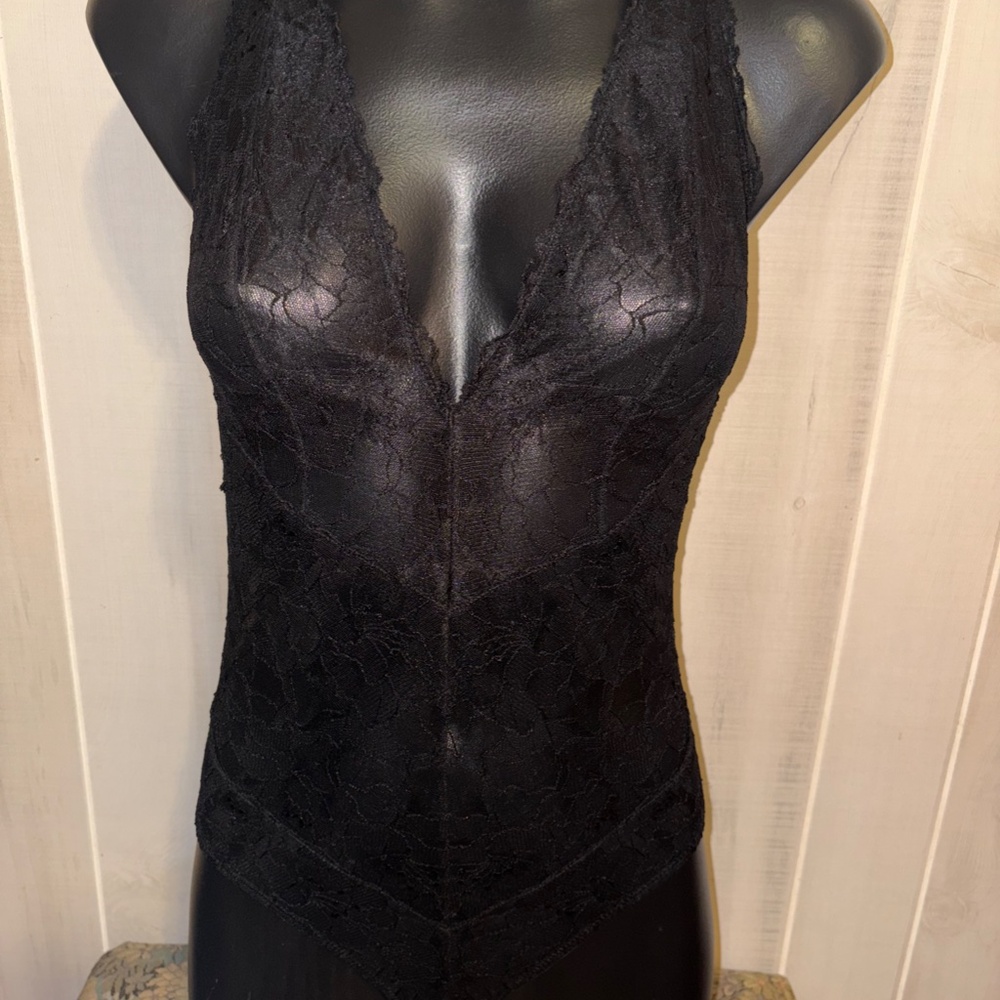 Samantha Chang Small - ALL LACE AMOUR DEEP PLUNGE HALTER BODYSUIT BLACK